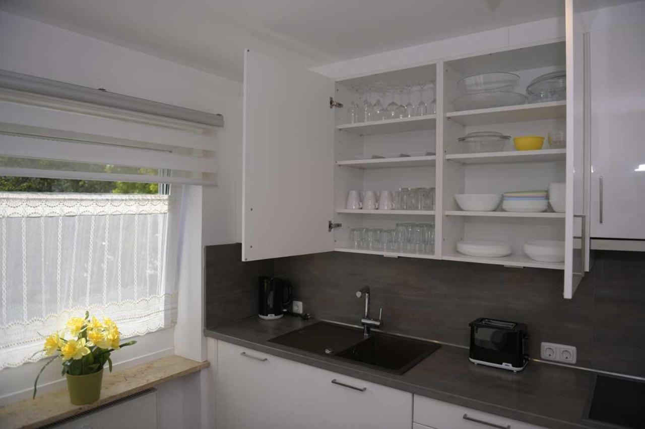 Helle, Ruhige, Moderne Wohnung, 5 Min Zu Fa Grob Mindelheim Eksteriør bilde